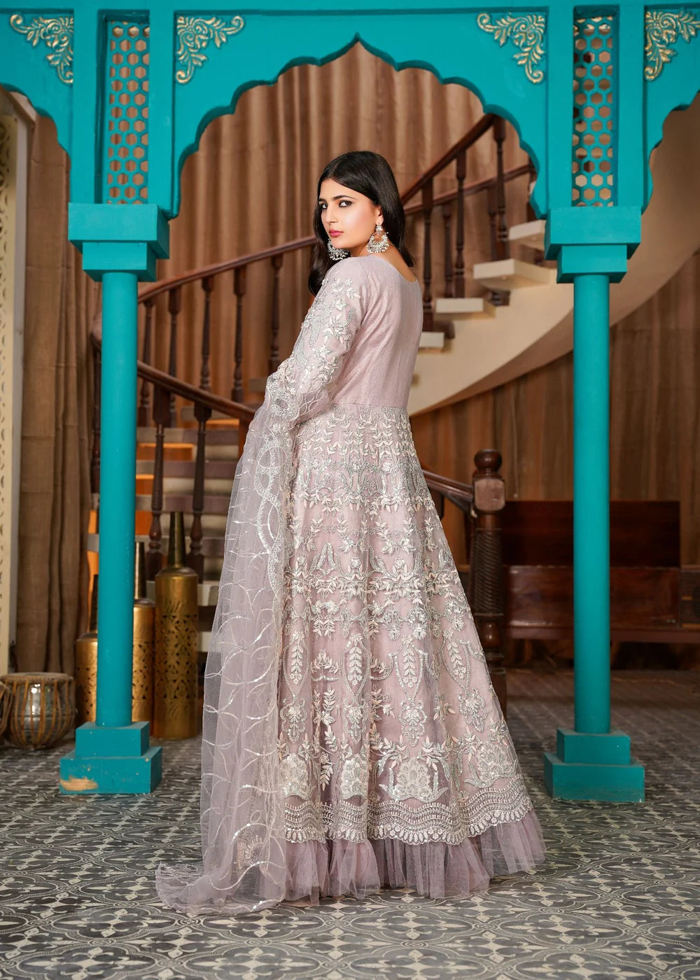 Gulnoor- Sajni Off White