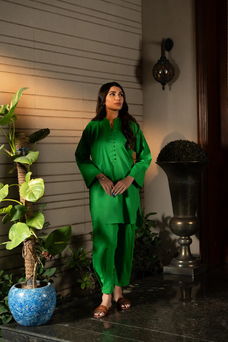 Jannat Tahir- Green cotton suit