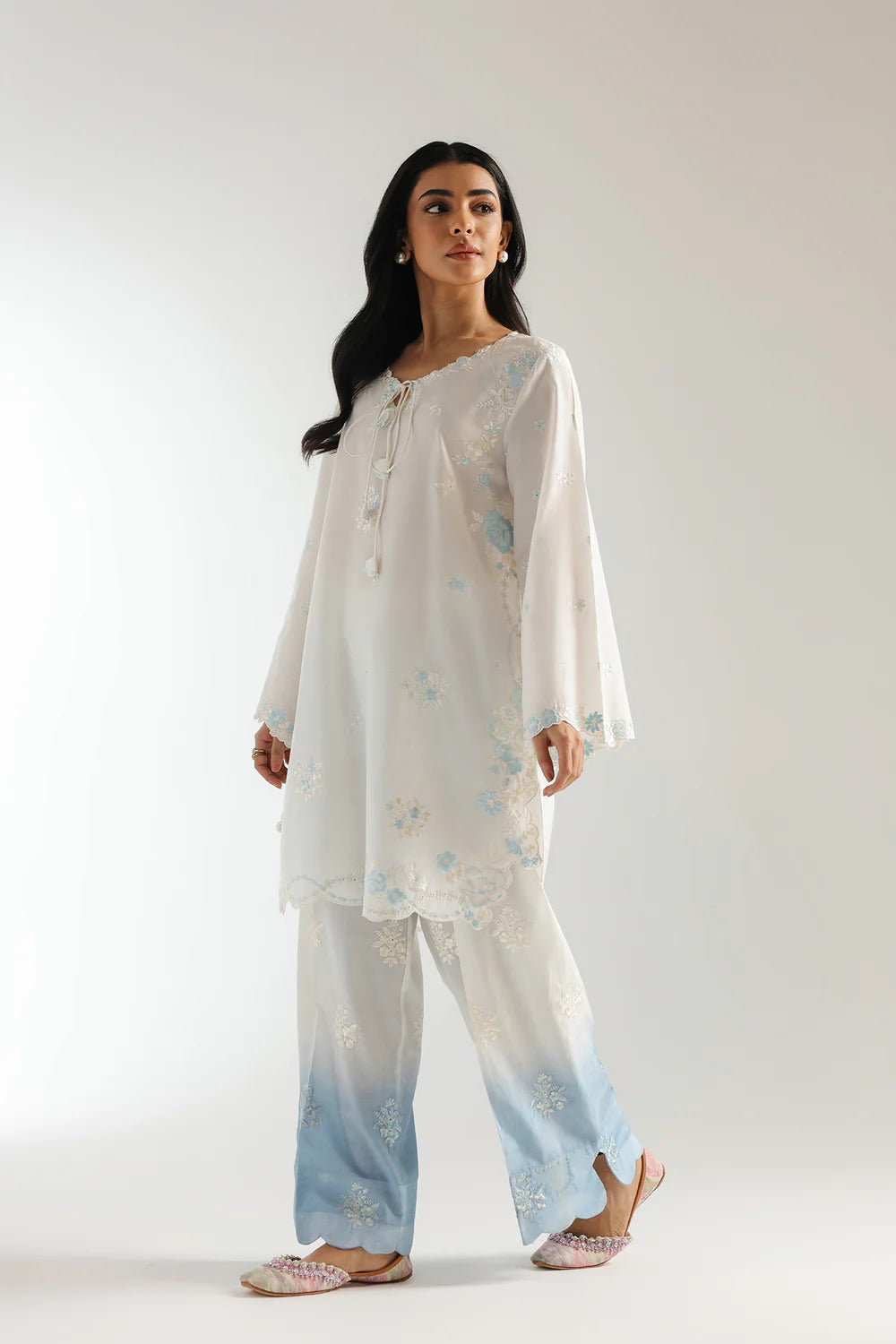 Ethnc- Two toned embroidered 2 Pc Suit