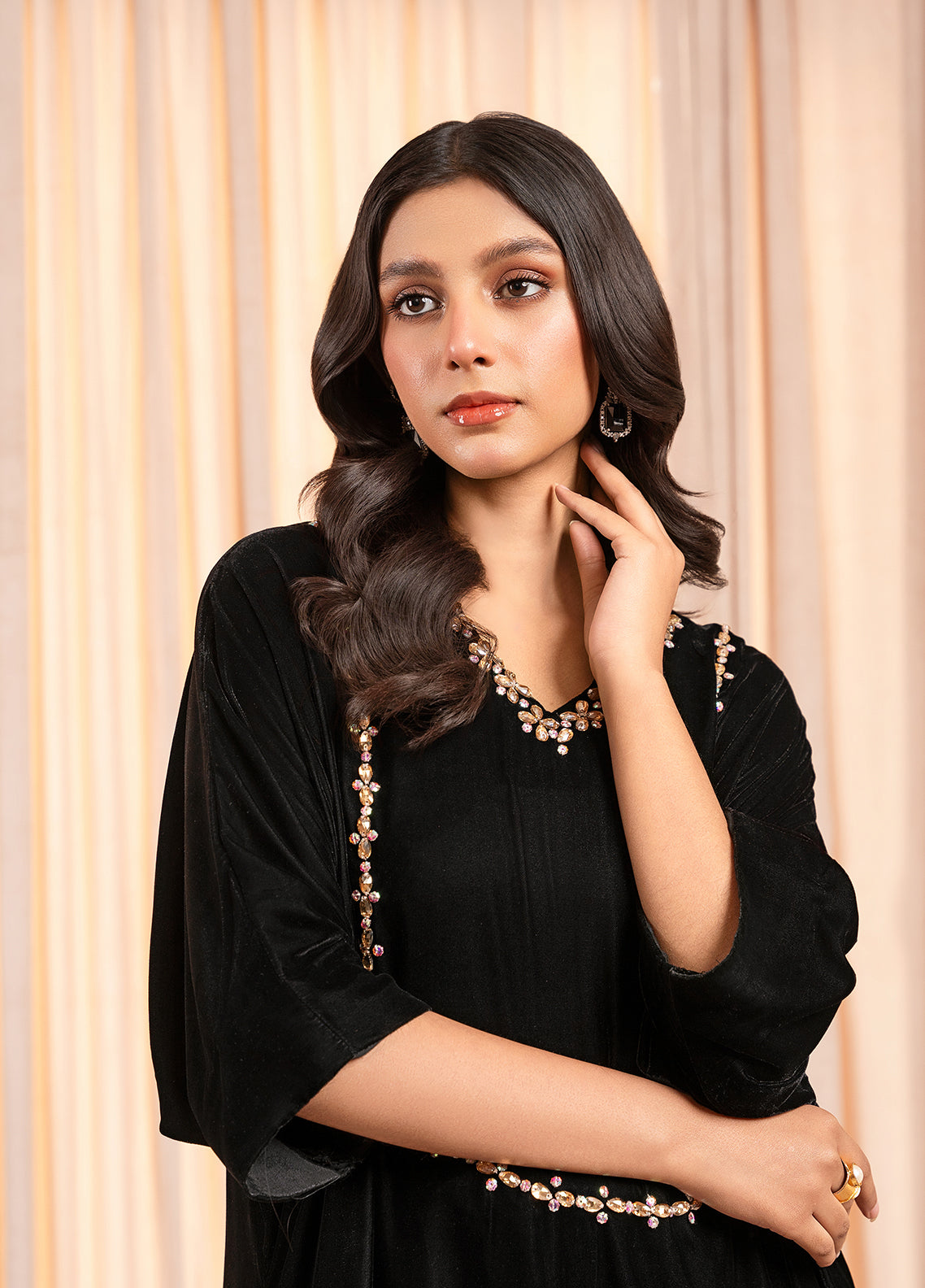Black Velvet Kaftan - Stitch Vibes