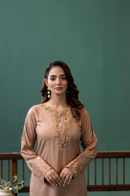 Abr E Zareen- Beige Embroidered 2 Pc
